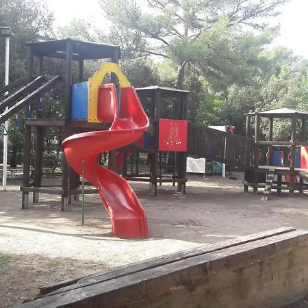 Kamp alanı Mobile Diamond Biograd Na Moru