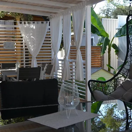 Kamp alanı Mobile Diamond Biograd Na Moru